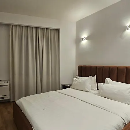 Apartment Tam Mozart Skanderbeg Square Tirana