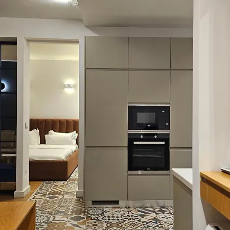 Tam Mozart Skanderbeg Square Apartment