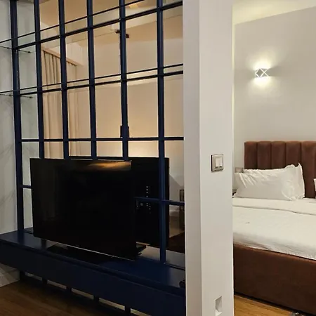 Tam Mozart Skanderbeg Square Apartment
