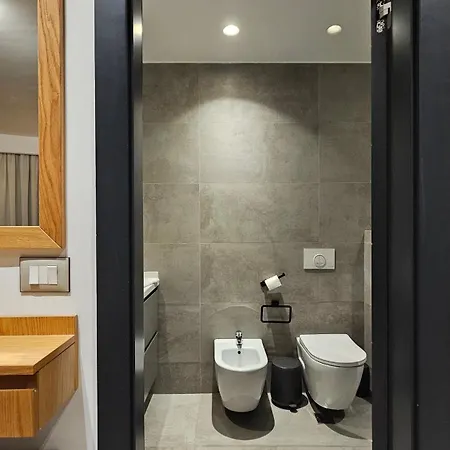 Tam Mozart Skanderbeg Square Apartment